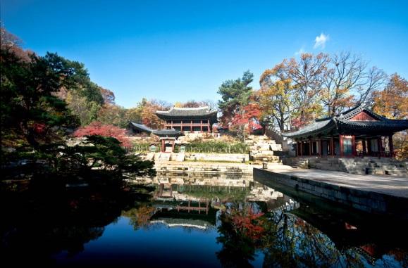 Day2 Seoul (B) -Seoul city tour: Changdeok palace with secret garden (alternatively Gyeongbok palace with national museum on Monday), Insadong Antique Street, Ginseng outlet,