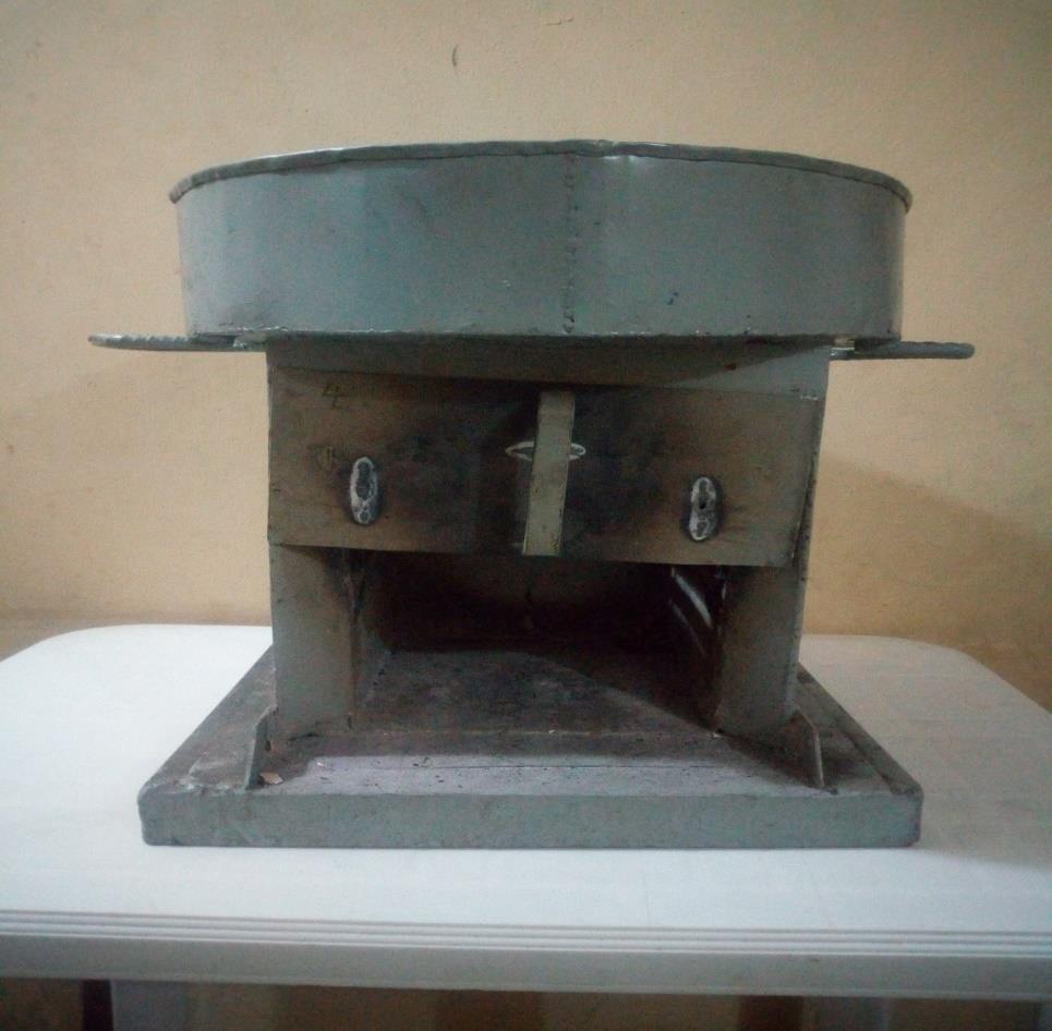 Mohammed and Zainab 39 Figure 4: Front view of the improved Eco-stove Figure 5: Sideview of the Ecostove. (vi.