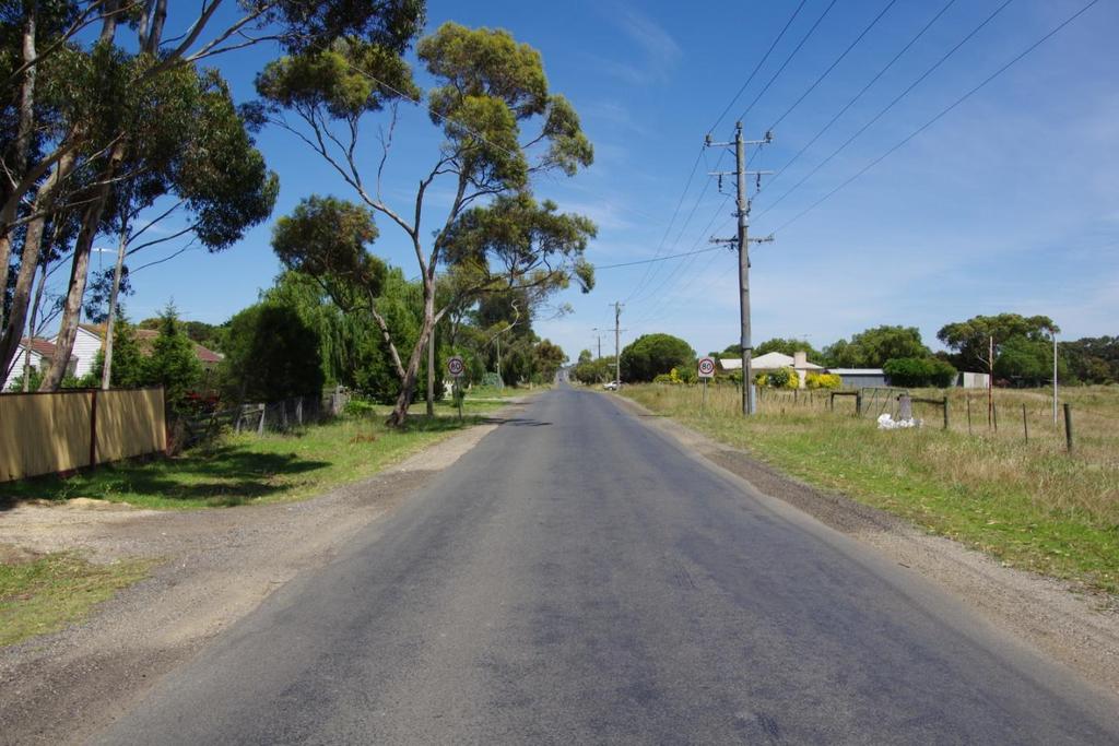 Existing Conditions 2.2.6 Reserve Road Reserve Road extends in an east-west direction from Sparrowvale Road to Surf Coast Highway, along the northern boundary of the Horseshoe Bend Precinct.
