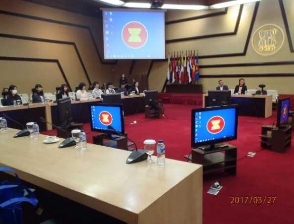 3/27 表敬訪問 ASEAN 事務局 (ASEC) 3/27 報告会 / 歓送会 Courtesy Call The ASEAN Secretariat (ASEC) Reporting Session 4.