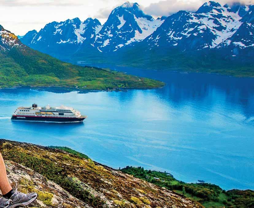 HURTIGRUTEN HOOray! On Norwegian Independence Day (17th May), you can join in the celebration with parades, music and colourful, traditional costumes.