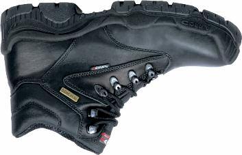 EN ISO 20345:2011 SB-P SRC Black SS600 UK 3-13 Brown SS808 UK 3-13 SB BAFFIN S3 SRC SAFETY BOOT Upper: Water repellent printed leather.