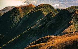 5 hours Length About 9 km Lantau Trail Begin your hike at Pak Kung Au between Lantau Peak and Sunset Peak.