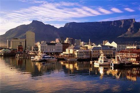 More about Cape Town Situated on the slopes of Table Mountain and overlooking the Atlantic Ocean, Cape Town is South Africa's most visited and scenic city.