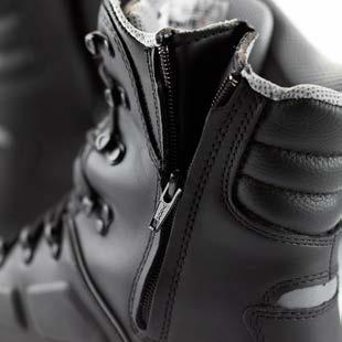 SERIES: 300 Facts about 300 SPECIAL FEATURES: Lined winterboot with waterproof and breathable membrane Inside zip.