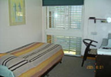Adalong Student Guest House Adalong Student Guest House is conveniently located a short walk the Southbank train station and bus stops.