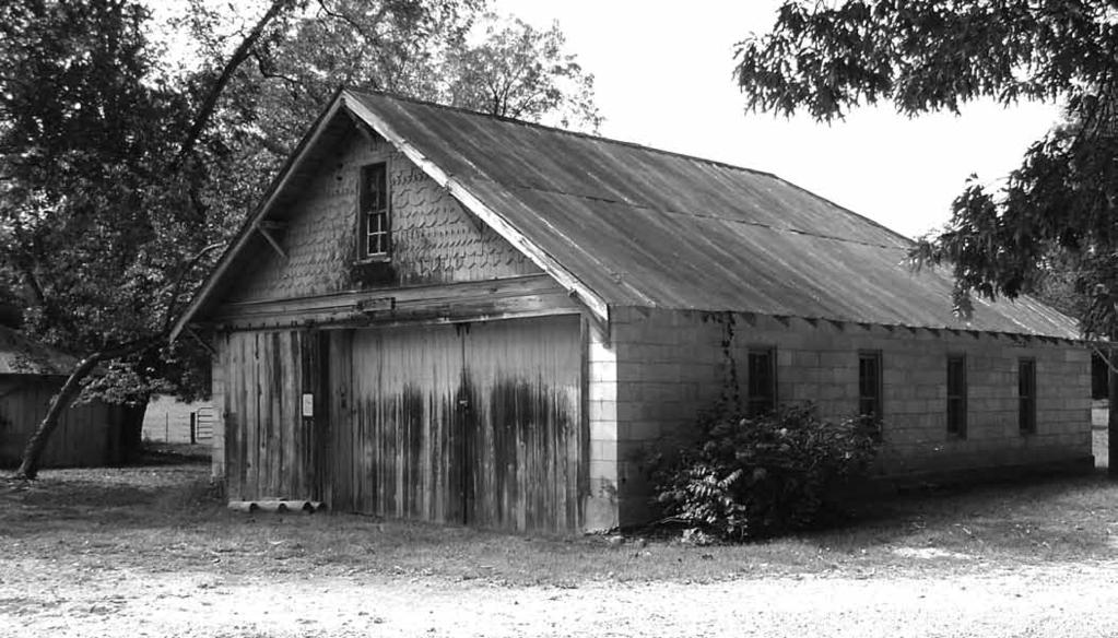 Top photo: Garage built in 1923 by Scott