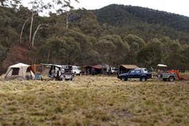 Dingo Dell Campsite Large Group at Dingo Dell Our club, the Land Rover Owners Club of Australia (Sydney Branch) Inc, was