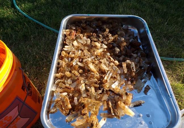 The following story was submitted by Ron Payne. I went to Hansen Creek for my first time to dig for crystals last Friday.