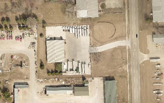 The remaining 2 outlot parcels (15,500 SF and 20,000 SF) are not included in the Hiland Dairy Foods lease and are an opportunity for an investor s future development, sale and/or expansion.