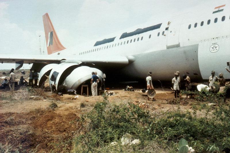 Damages on aircrafts Picture Christian Béchir India