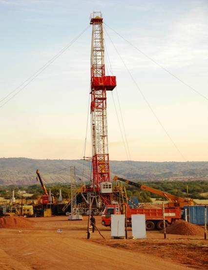 Drilling success Mputa-1, Jan 2006, 1195m Tested 1,040 BOPD, suspended Waraga-1, Jan-Mar 2006, 2010m, Tested 11,873 BOPD, suspended Mputa-2, May 2006, 1344m Oil discovery, suspended Nzizi-1, November