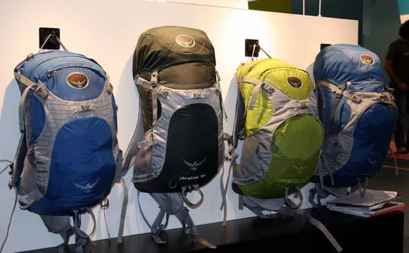 Finally the Stratos entry-level ventilated packs have been redesigned with a new back panel, a new lightwire frame and brace, Stow On The Go, rain covers and neat new looks.