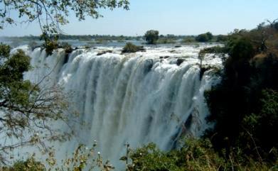 Straddling the borders of Zimbabwe and Zambia, the Victoria Falls captivates visitors from all over the world.