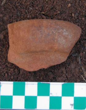 arheoloških istraživanja ulomci keramike, troska površinski nalazi ukazuju na mogućnost višeslojnog arheološkog lokaliteta