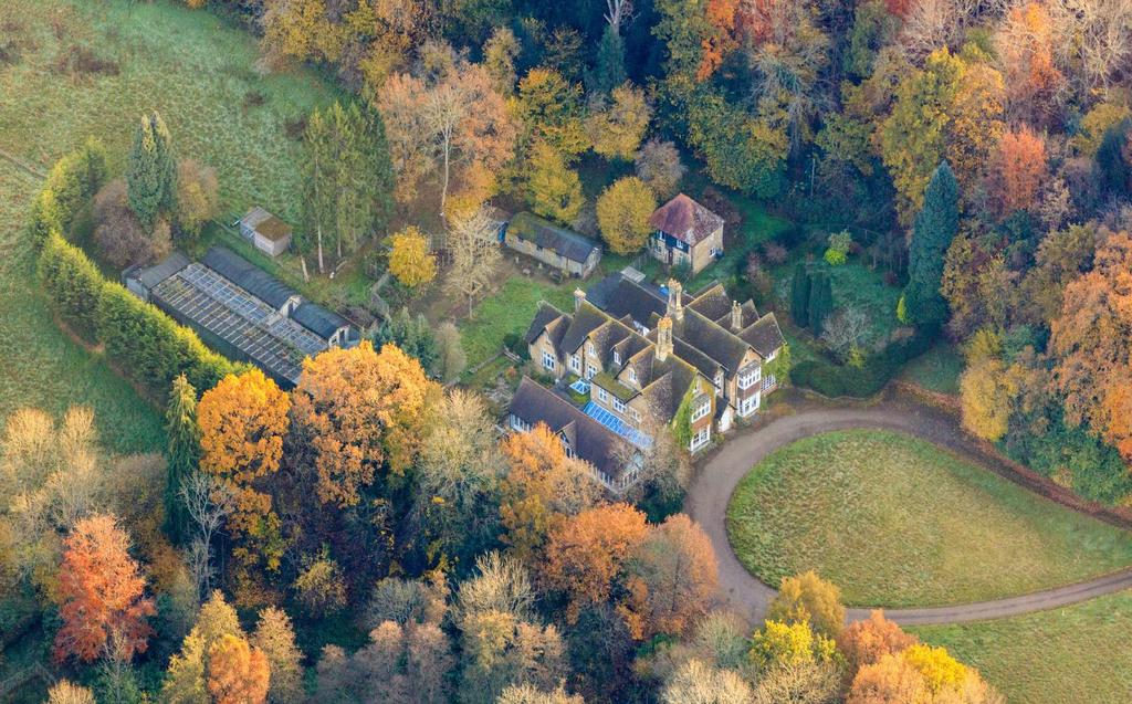 Executive Summary Existing manor house on over 19 acres of land including lodges, mature gardens and aviaries. Existing buildings measure 14,725 ft2 GIA.