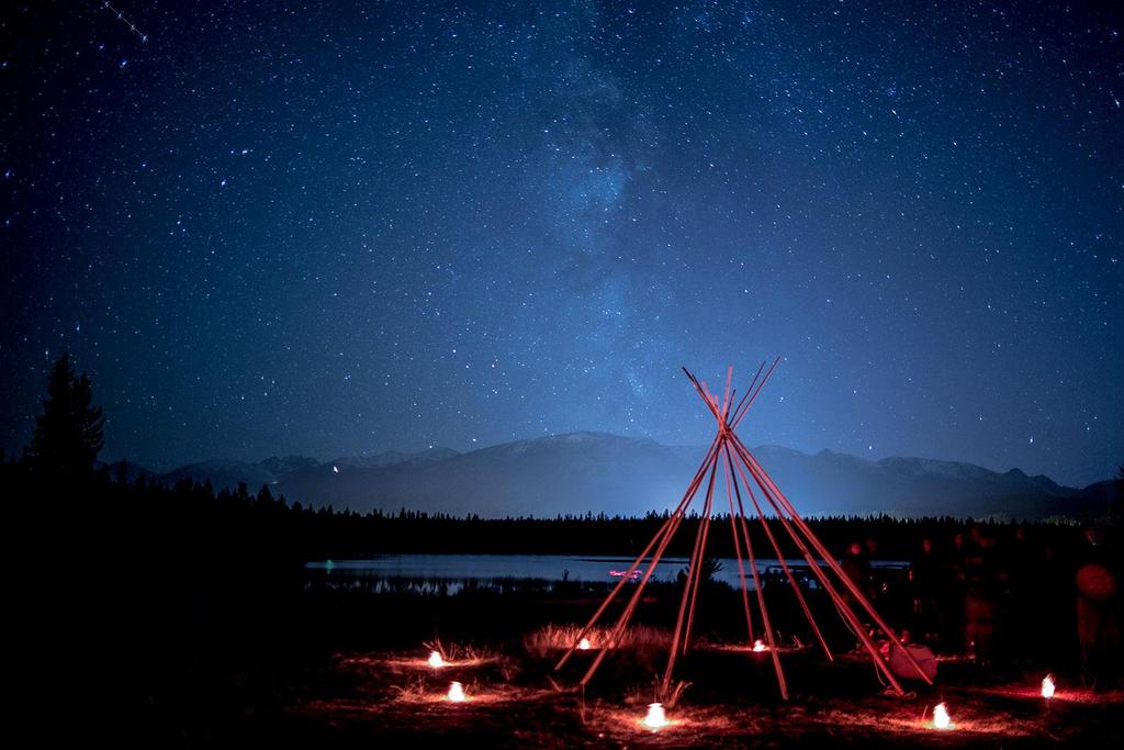 Indigenous tourism plays an important role to the future of tourism and provides new business and job opportunities for many Indigenous communities and entrepreneurs throughout Alberta.