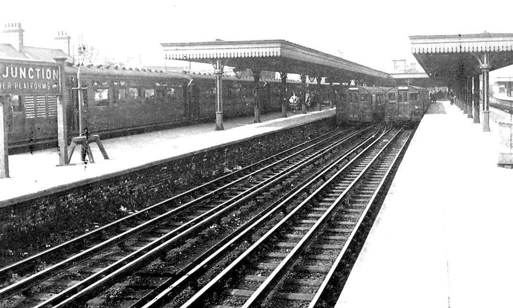 Jackson Left: A rather poor but rare photograph of two 1920 Watford Joint Tube Stock trains in platforms 2 and 3 at Watford Junction at an unknown date in the 1930s.