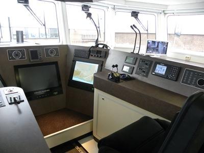 a Furuno DS-80 Speedlog; a Marble 421 Bridge watch alarm; a Seatel 3004 sattelite TV system; two Pesch 3000W searchlights and a Meteo system Osermet