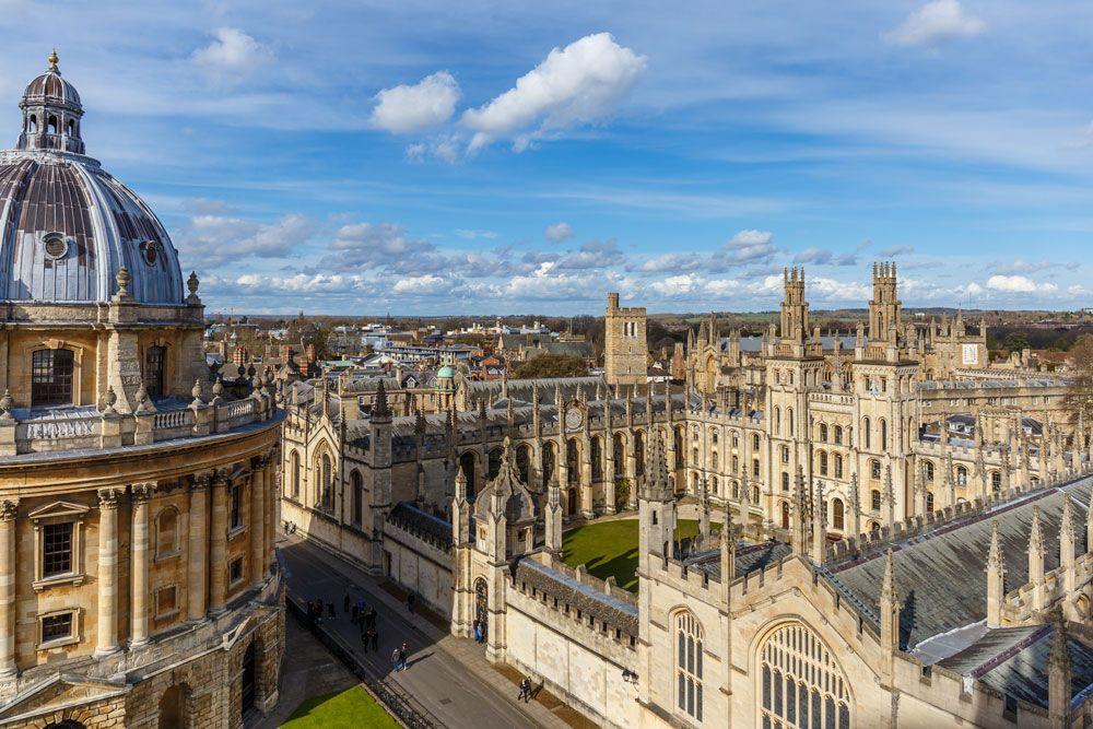 Oxford Oxford is a city in the South East region of England and the country town of Oxfordshire.