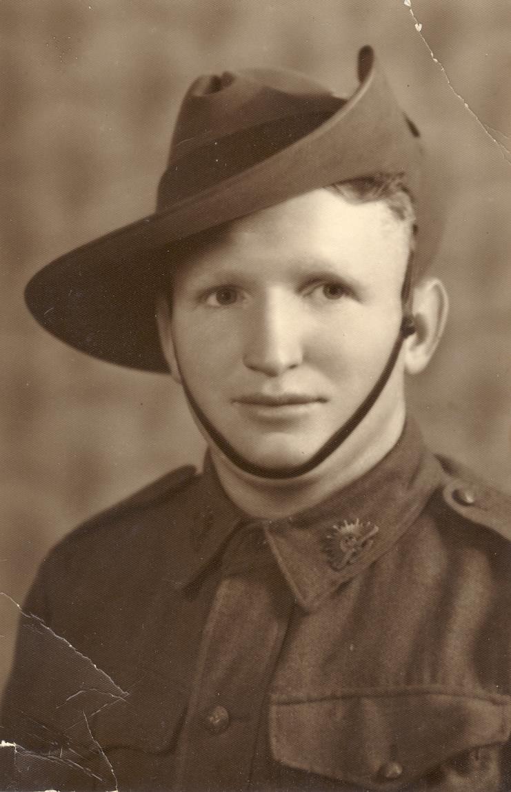 WAR SERVICE (1940-1945) OF WILLIAM GEORGE EAST QX10337 George East (who was often known by the nickname "Kitch," an abbreviation of Kitchener) enlisted at Toowoomba on