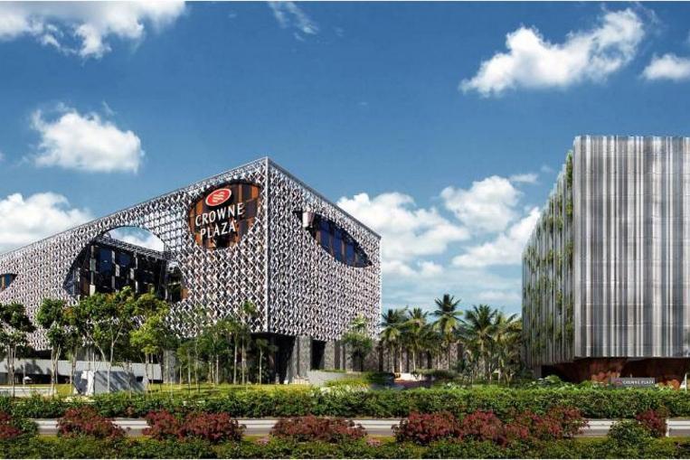 It is within a short distance to Changi Business Park and Singapore Expo, and is connected to the city by expressway and mass rapid transit (MRT).