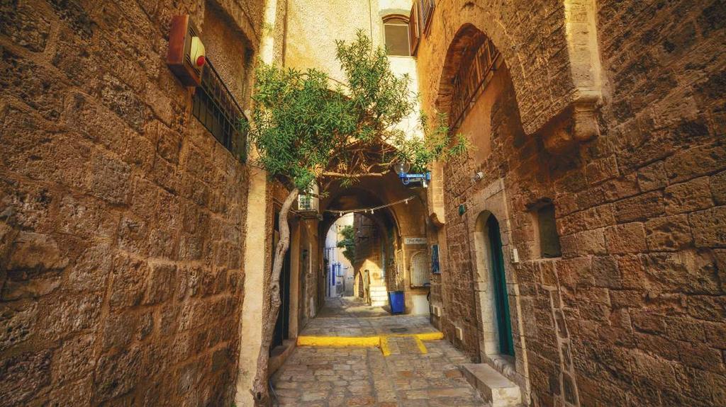 Jaffa Israel Heritage Tour 8 or 11 Days Departs: Thursdays Tour does not operate on the: 3 Oct 2019 Day 1 Thu: Upon arrival at the airport meet our representative and transfer to hotel in for
