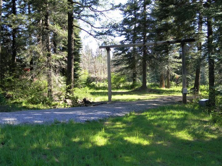 Introduction The Frizzell Creek Ranch is a beautiful 165± acre ranch located in northeast Oregon at the base of the Wallowa Whitman National Forest, less than