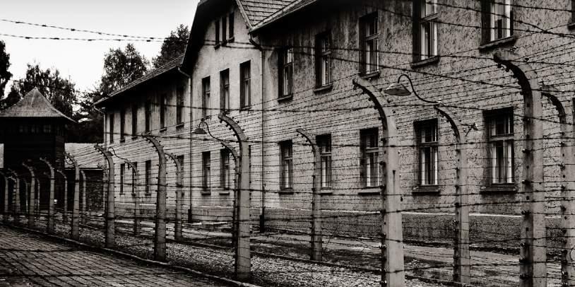 PRIVATE TOURS AUSCHWITZ BIRKENAU STUDY TOUR with private transport DEPARTURES all year daily 6 h 7:15