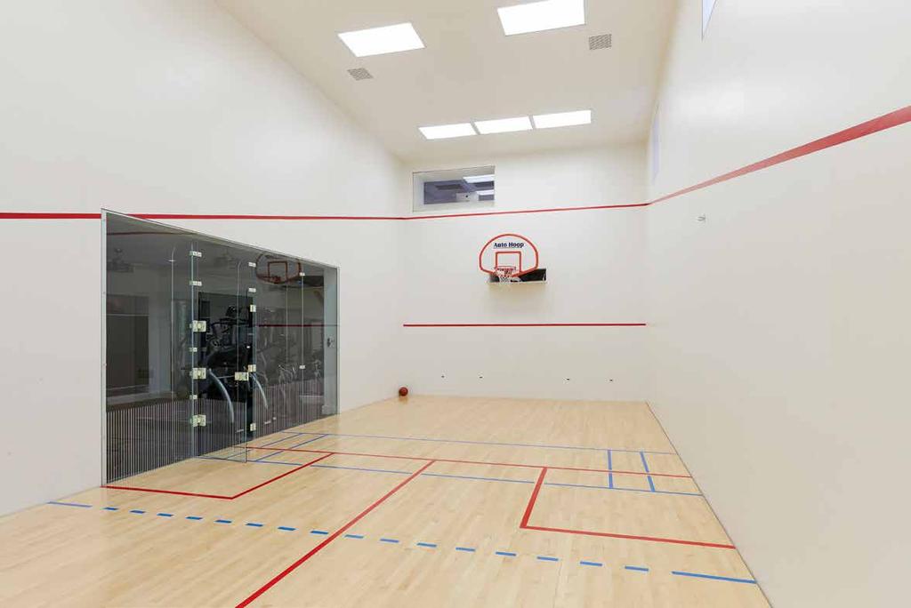 STATE-OF-THE ART FITNESS CENTER The sports enthusiast will love