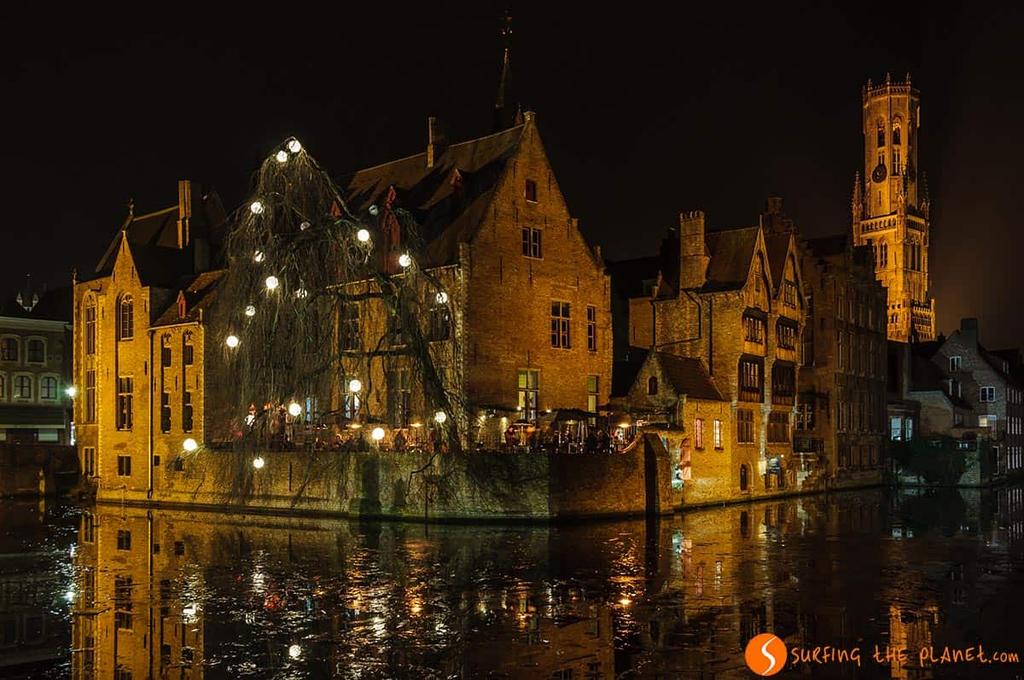 Enjoy the lights of Bruges at night If you spend a night in Bruges, you will have the chance to enjoy the most magical side of the city.