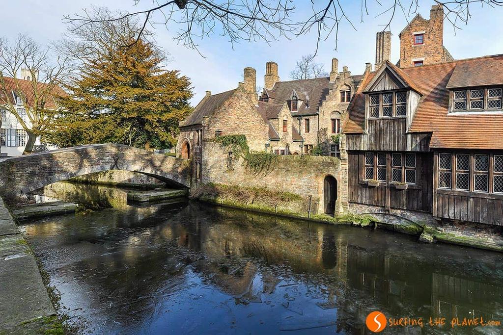 Get lost amongst cobbled streets and canals There are many beautiful churches, important monuments and museums to see in Bruges, but the best thing you can do is to simply get lost while