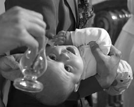 Podryvák Reklama foto: stannsabbotsford.ca Krst ako formalita Oliver: Mám skúsenosť, že mnoho ľudí dá pokrstiť svoje dieťa kvôli babičke alebo všeobecnému pokoju v rodine... Je to tak správne?