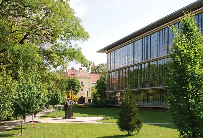 THE GREEN VALUE OF YOUR MEETING The University o Szeged Congress Centre seeks to be the irst Green Congress Centre in Hungary.