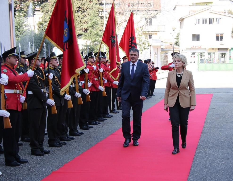 MKSF MINISTER HAKI DEMOLLI WAS HOSTED WITH MILITARY PARADE IN THE MINISTRY OF DEFENSE OF REPUBLIC OF ALBANIA BY MINISTERS MIMI KODHELI Pristina, 13 February 2017.
