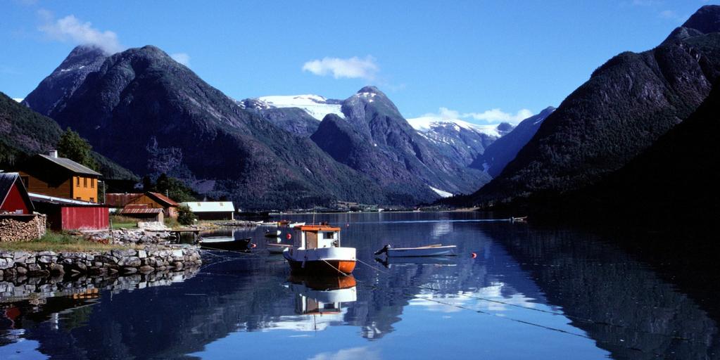 Discover the immense beauty of Scandinavia - a fantastic tour for body and soul!