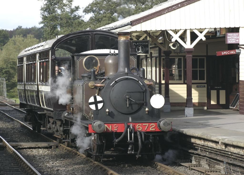 NEW FOR 2005: Observation Car Specials October, Mon-Fri: Autumn Colour Specials For an all-round view of the