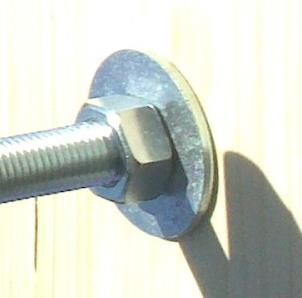 Na osnovni podlagi je bilo potrebno narediti sidrišče (Slika 22) za glavno nosilno palico.