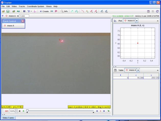 Slika 31: Kamera za zajem podatkov Posnetek obdelamo v programu Tracker (Slika 32), ki je prosto dostopen na spletu [12].