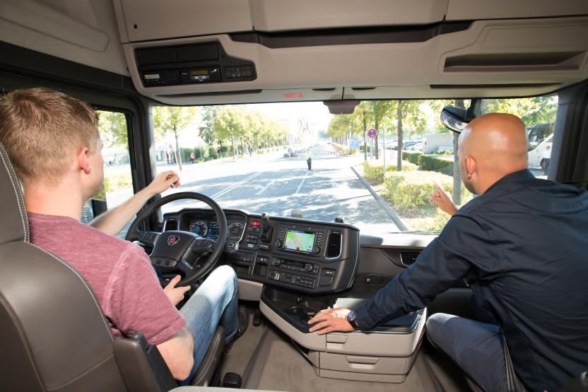 Special activities Test drives Status as of July 5, 2018 Conventionally driven LCV & HCV Start and Finish west of Hall 27 Test drives on public roads Participating companies: Continental, Ford-Werke,