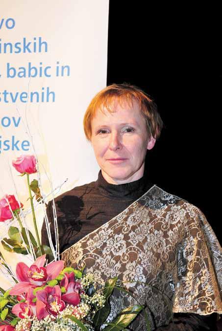 stroka v vsakdanjem delu 19 Dobitnica srebrnega znaka za leto 2010 je Lojzka Prestor Lojzka Prestor, prejemnica srebrnega znaka Društva medicinskih sester, babic in zdravstvenih tehnikov Gorenjske za