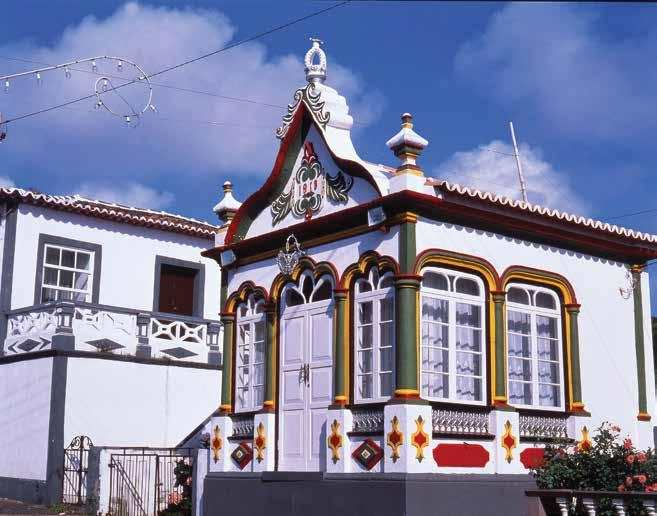 Azores Three Island Tour (B) Terceira São Jorge Discover the enchanting islands of the east and central archipelago, each with their own individual characteristics.