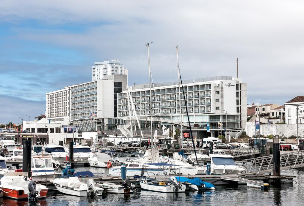 From our downtown accommodations in colorful Ponta Delgada, we re close to museums, monuments and historic landmarks as well as lively markets, lovely parks and plenty of cafés, restaurants and shops.