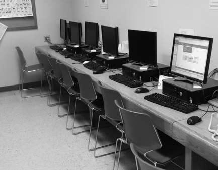 Računalniki na voljo študentom pri vsakdanjem