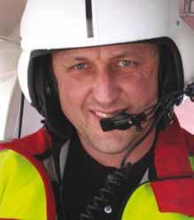 Intervju Med delom v helikopterju (foto: arhiv Jurija Gorjanca). Na Velikem Kleku (3789 m) (foto: arhiv Jurija Gorjanca). sobi.