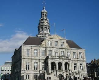 Also of interest is the Place Royale, home to most of the city's art museums, such as the Musée de Art
