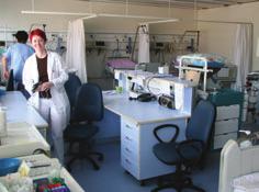 anesteziologi, rentgenologi, reševalci, inštrumentarke, laboratorijski