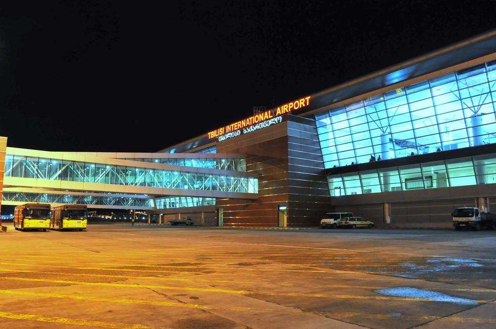 NEW TBILISI INTERNATIONAL AIRPORT Tbilisi, Georgia Client: JSC Tbilisi International Airport Investor/Operator: TAV Airports Holding Architect: TAV Engineer: Mott MacDonald Main Contractor: TAV
