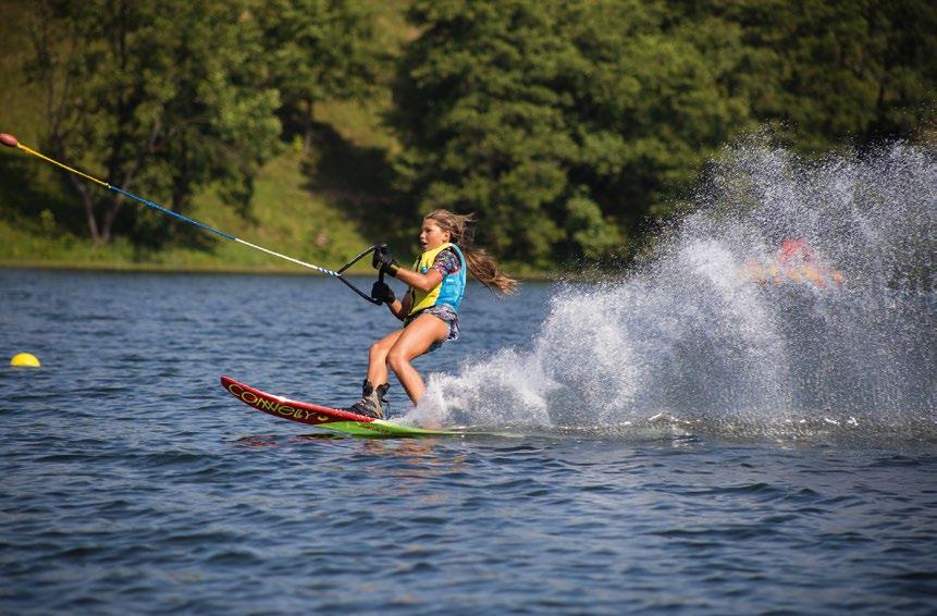 Water frenzy A thrill and rise of adrenaline over the water mirror this is what enthusiasts of active leisure will experience at the lakes and reservoirs in the Podlaskie Region.