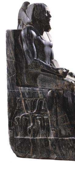 Slika 14 Kefrenova sjedeća statua Dostupno na: Yvonne J Markowitz, et.al, Egypt in the age of the pyramids, highlights from the Harvard University Museum, 2005., str.24.
